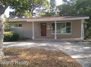 216 NW Madison Cir N, Saint Petersburg, FL 33702