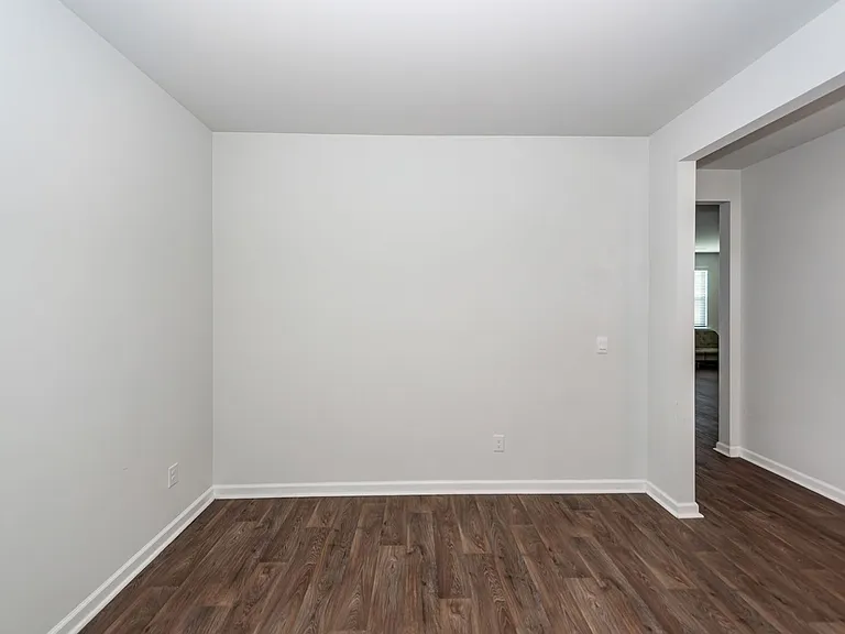 214 Wild Strawberry Ln — Photo 5