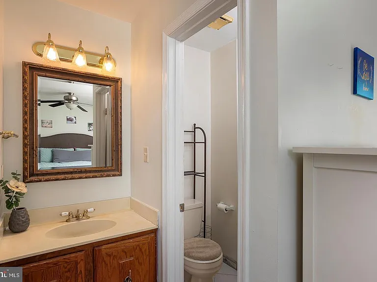 423 Gorman Ave — Photo 14