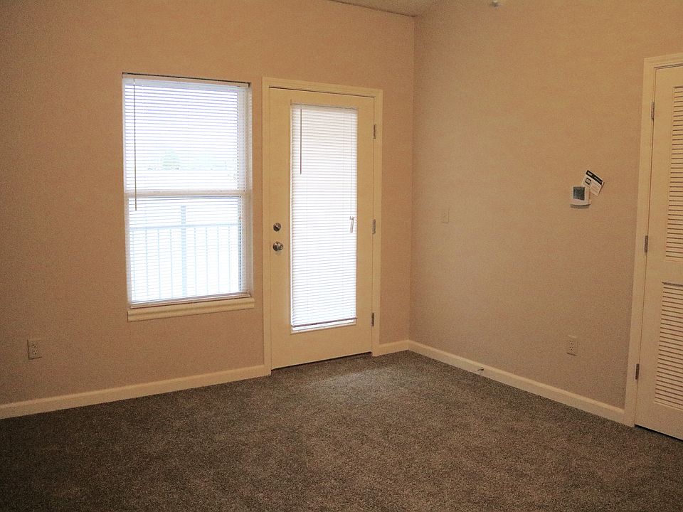 1st image of 1714 Avenue E