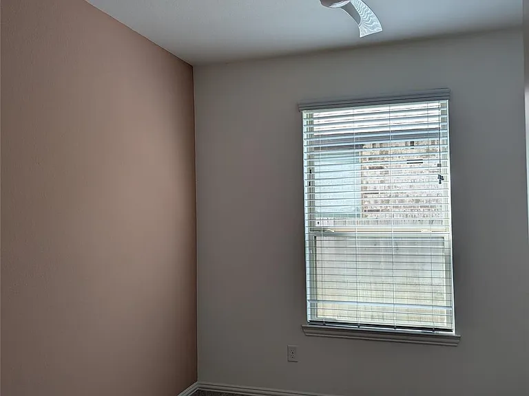 10503 Dolce Ln — Photo 6