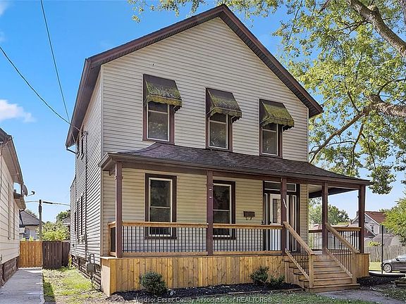 2nd image of 3327 Peter St