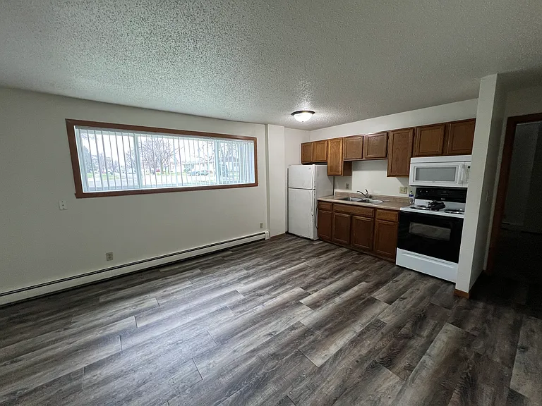 402 5th Ave E #205 — Photo 5
