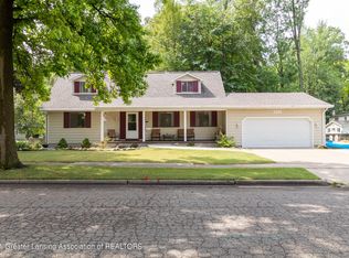 3201 Rice Ct, Lansing, MI 48911