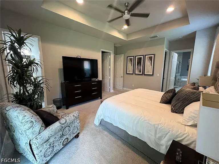 11624 Stonecreek Cir — Photo 8