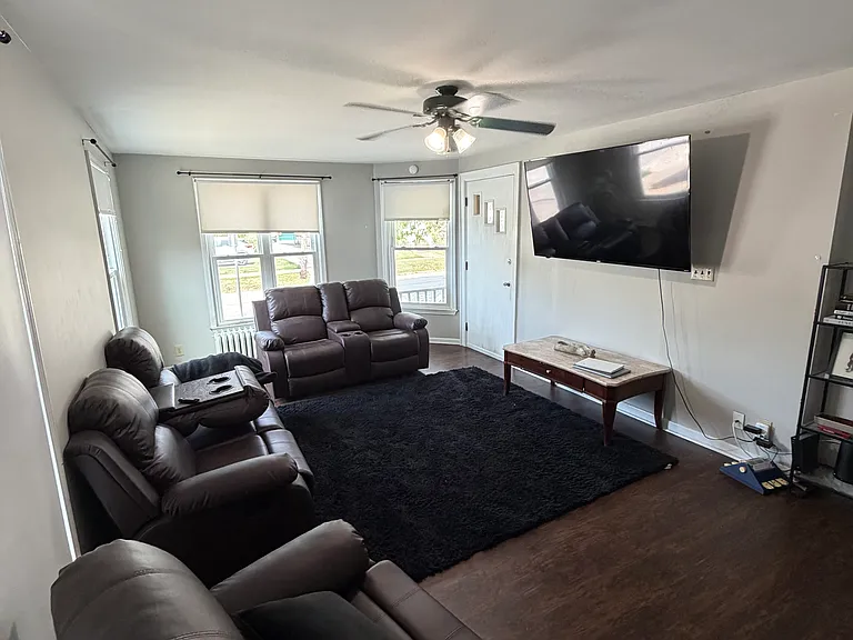 5 Pleasant Ave #UPPER — Photo 1