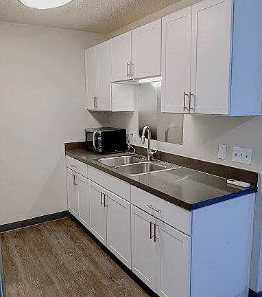 4th image of 574 E 23rd St #6-2162-16