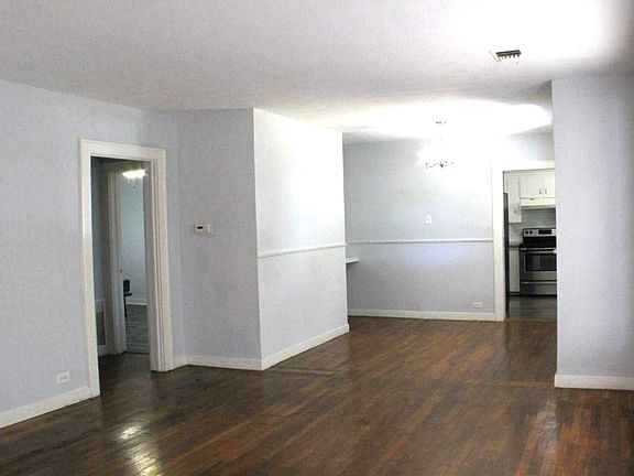 5th image of 807 10th Ave N