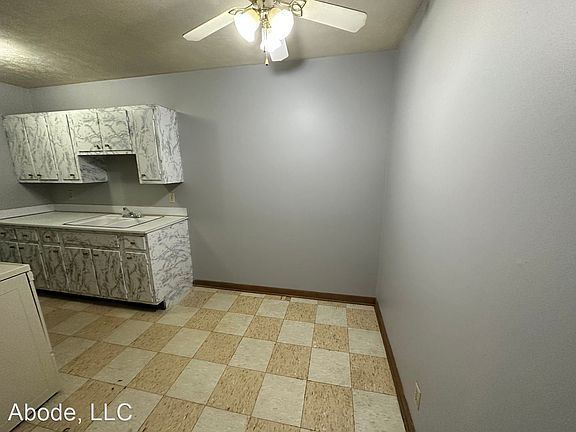 5th image of 1527 S 20th St #35