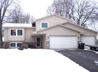 11425 Pennsylvania Ave N, Champlin, MN 55316