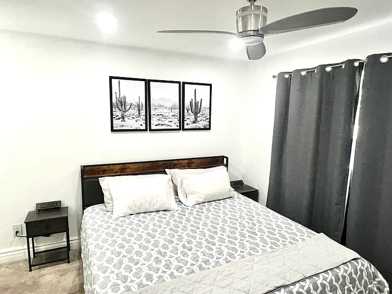 8201 E Mitchell Dr — Photo 21
