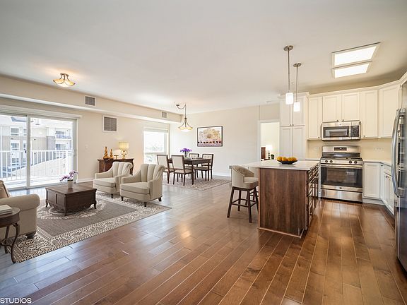 5th image of 2150 Founders Dr APT 242