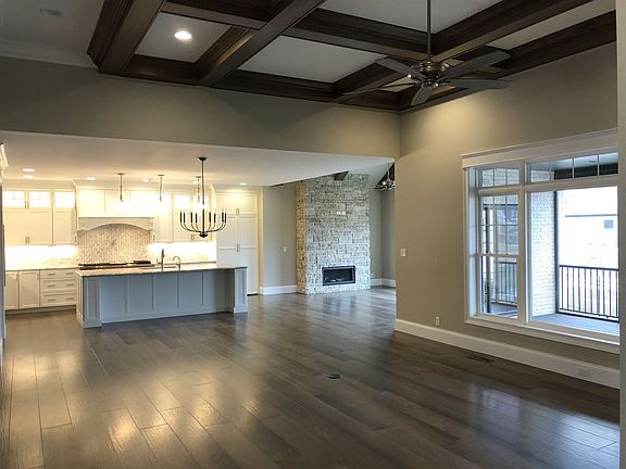 5th image of 1074 Lakefield Dr