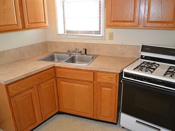 4th image of 18 E Patterson Ave