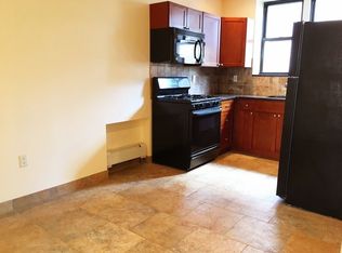 30-24 38th St #2R, Astoria, NY 11103
