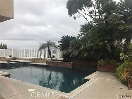 3rd image of 343 S Silverbrook Dr