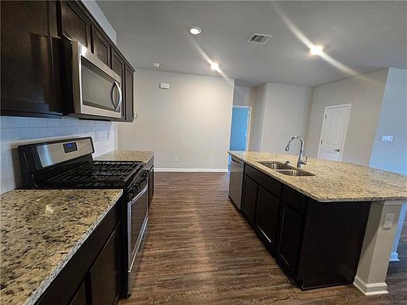 5th image of 1848 E Lakeshore Landing Dr