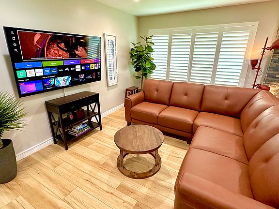 5th image of 17052 Grove Cir APT A
