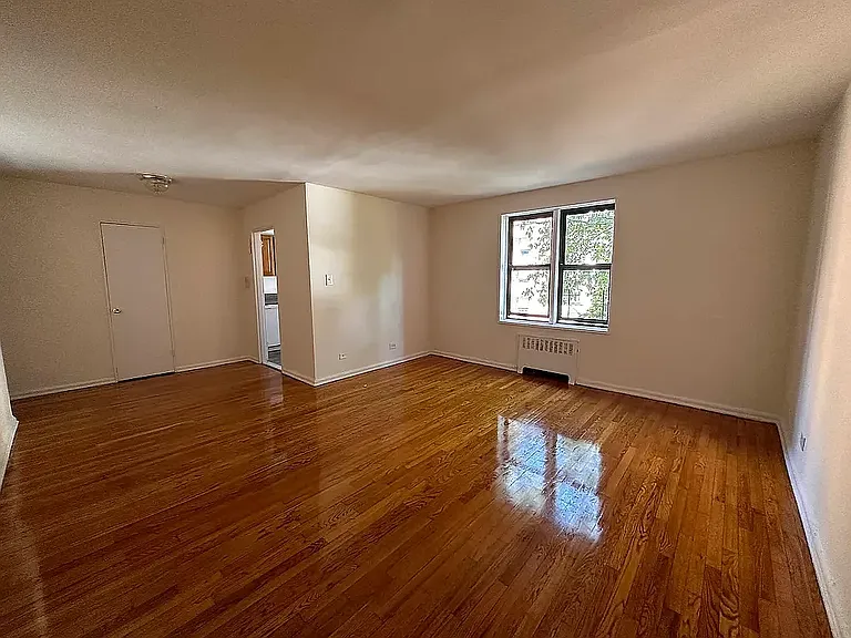 7201 4th Ave #3B — Photo 2