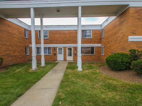 4500 Granada Blvd APT 19, Warrensville Heights, OH 44128