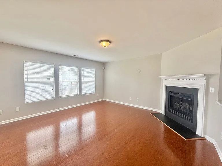 6016 Namozine Ct — Photo 5