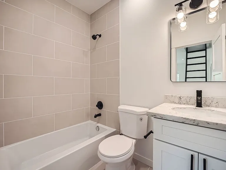 31628 W Commercial Street — Photo 17