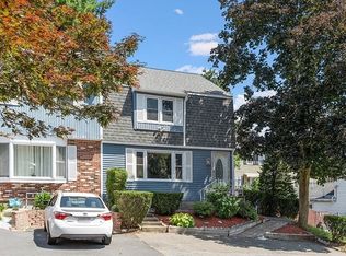 17 Storrow St, Lawrence, MA 01841