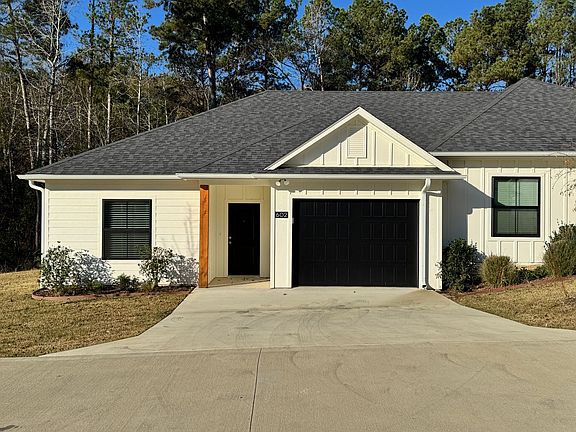 2nd image of 1011 McClenny Dr #602