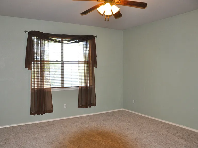 507 Las Colinas Dr — Photo 16