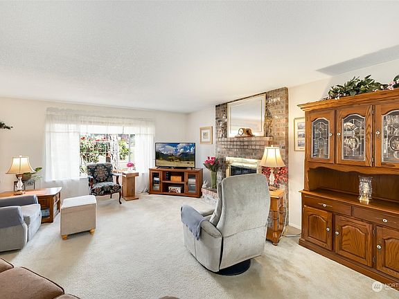 5th image of 16522 91st Avenue Ct E