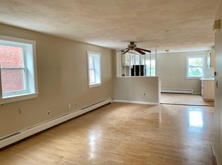 140 Chelsea St #1, Boston, MA 02128