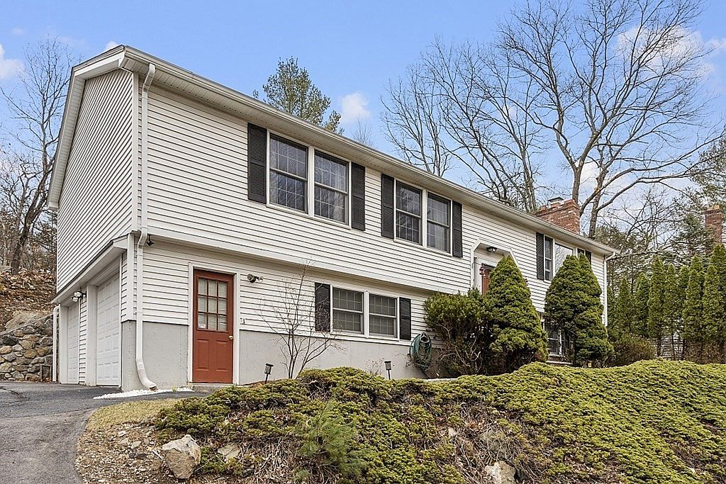40 Waltham St, Woburn, MA 01801 Zillow