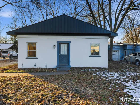 3755 Jefferson Ave SE, Wyoming, MI 49548