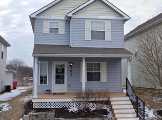1007 NE Clear Creek Rd, Grain Valley, MO 64029