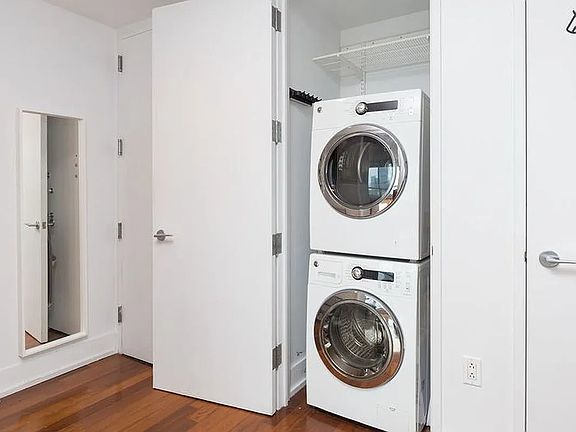 5th image of 350 W 42nd St APT 56E