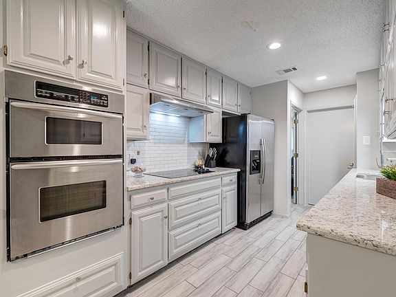 4th image of 7716 Perkins Dr