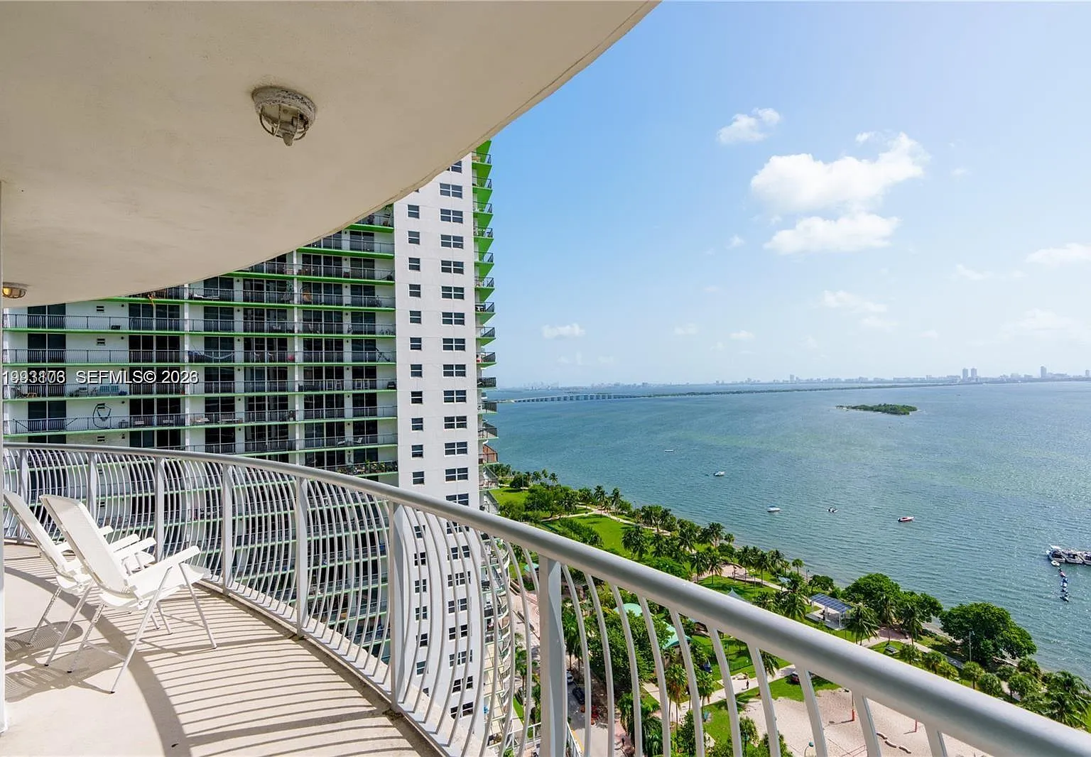 Opera Tower Condo — Photo 2
