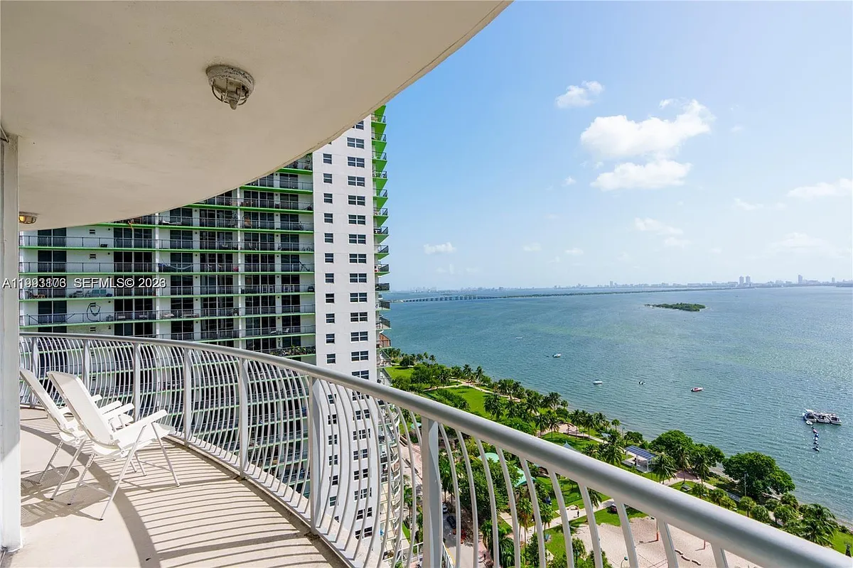 Photo 2 of 47 - 1750 N Bayshore Dr #2401 - Miami, FL Building Photo - 1750 N Bayshore Dr #2401