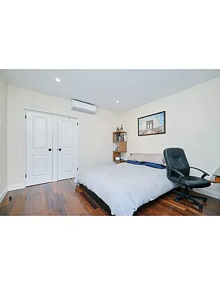 Rented by Compass | media 8