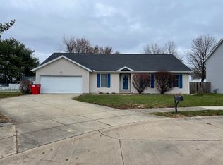 3506 Royal Oak Ct, Champaign, IL 61822