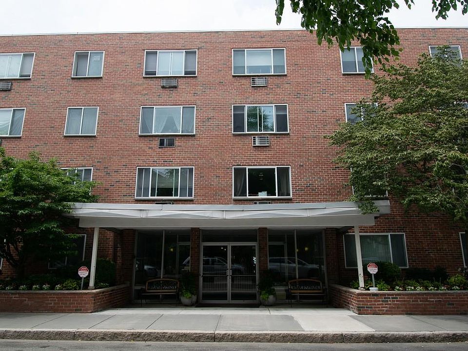 1st image of 50 Green St APT 112