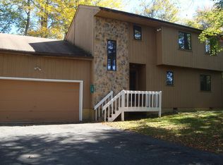 128 Blackfoot Ln, Tobyhanna, PA