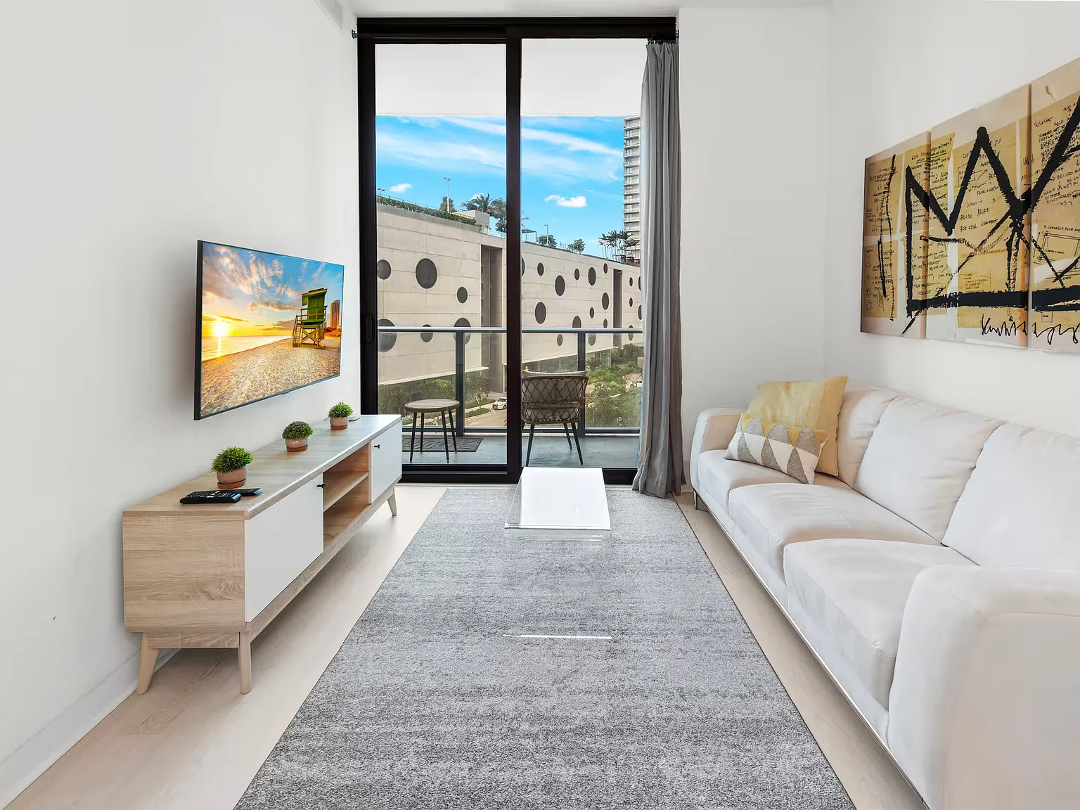 1 bed, 1.5 bath, 610 sqft, $3,250 — Photo 2
