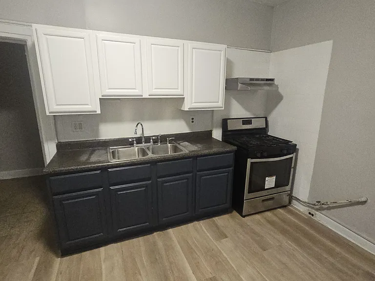 54 Hillside Ave #1F — Photo 8