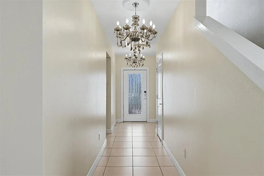 4 bed, 3.0 bath, 2205 sqft, $2,750 — Photo 4