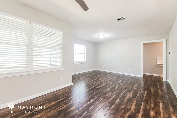 3 bed, 2.0 bath, 1106 sqft, $1,875 — Photo 4