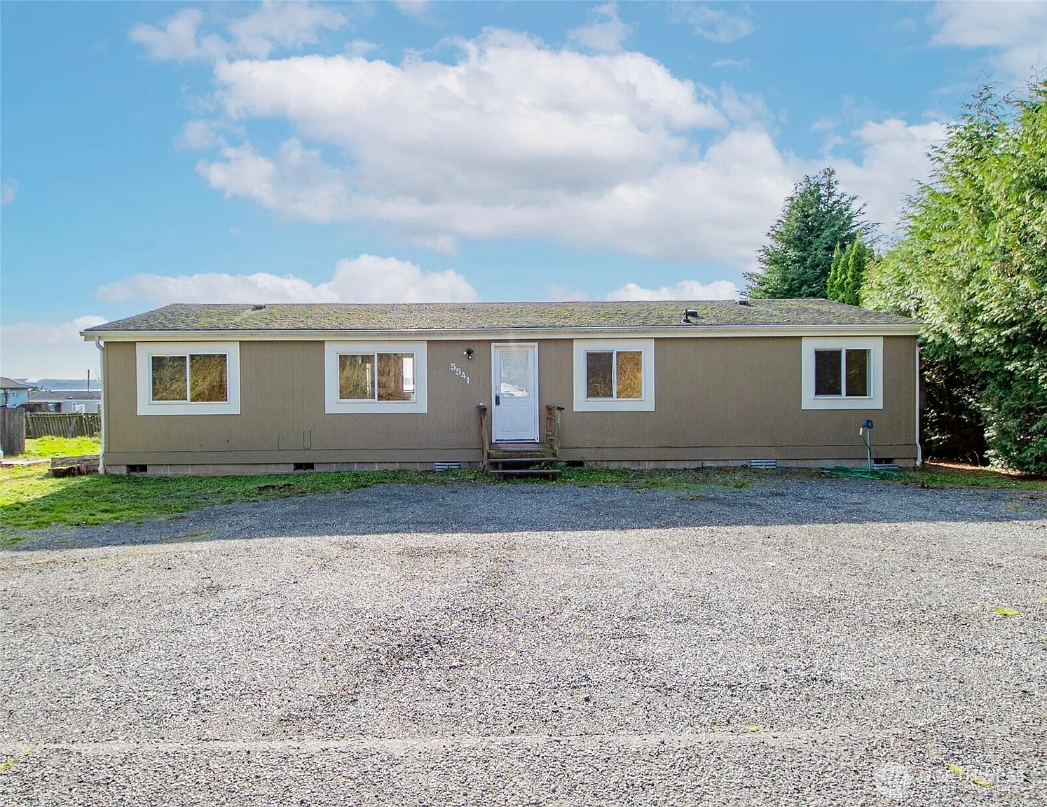 5541 Bayvue Road photo 1