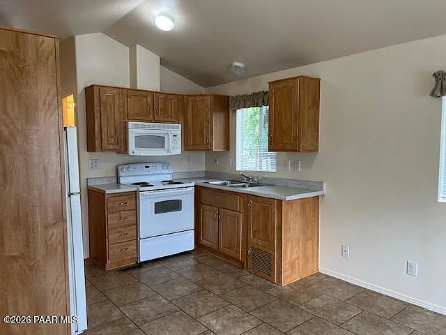 1 bed, 1.0 bath, 400 sqft, $1,200 — Photo 4