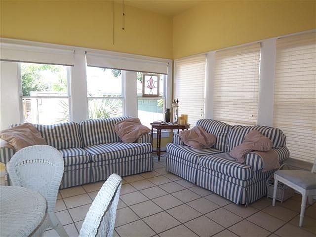 1st image of 1824 Avenue O