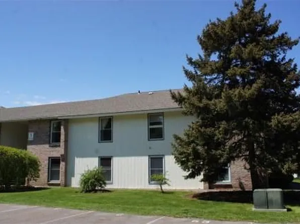 80 Austin Dr APT 54, Burlington, VT 05401